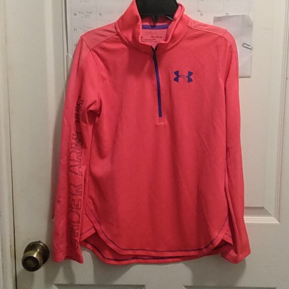 Under Armour athletic/casual top.